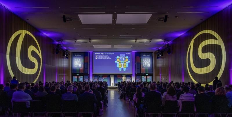 IMG - EVENTO - Foto auditorio premios